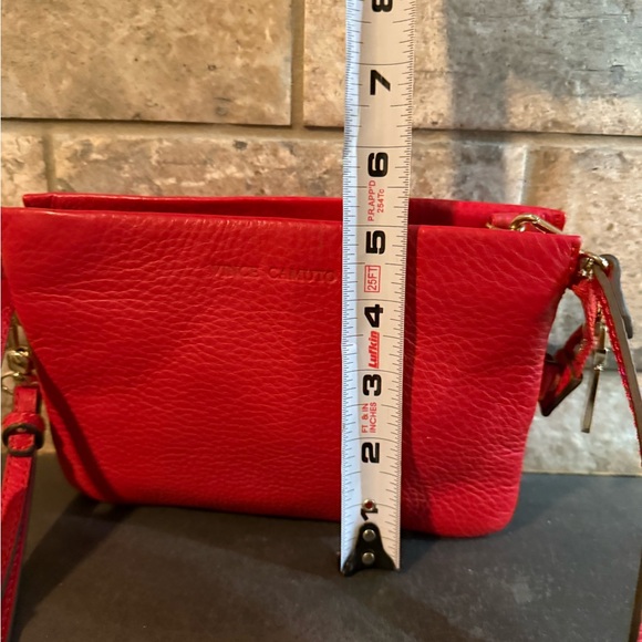 EUC Vince Camuto red crossbody - Picture 8 of 8